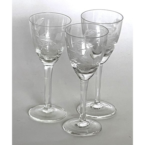 Vintage Etched Floral Crystal Sherry Cordial Glass 5.25" tall x 2.25" Set of 3 - Picture 1 of 15